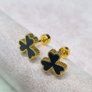 ✨Black Emerald Bow Stud Earrings ✨