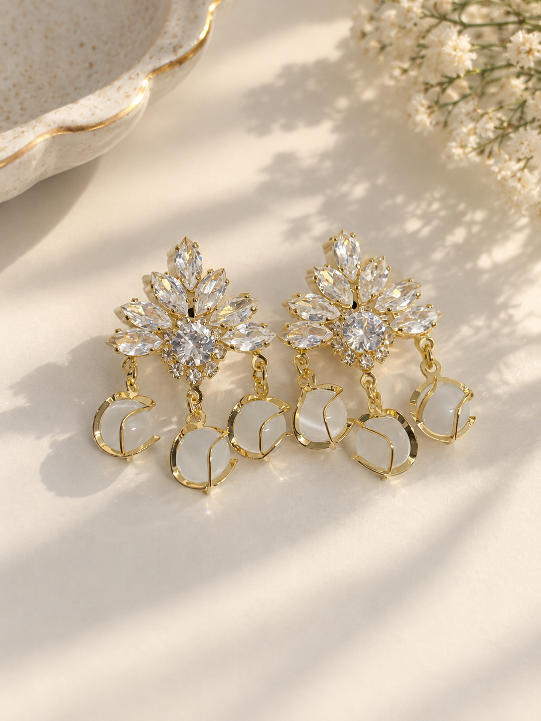Lunelle Earrings ✨