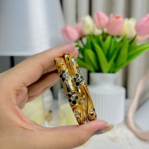 Empress Enamel Bangle 🧡