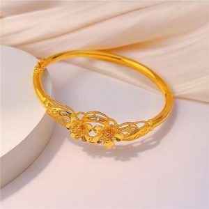 Fleuria Floral Bracelet