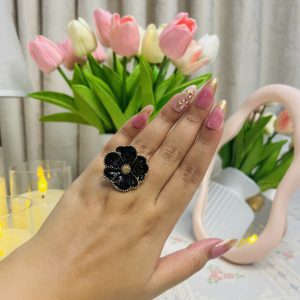 Vintage Floral Ring