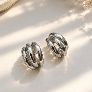 Celeste Hoops🦢