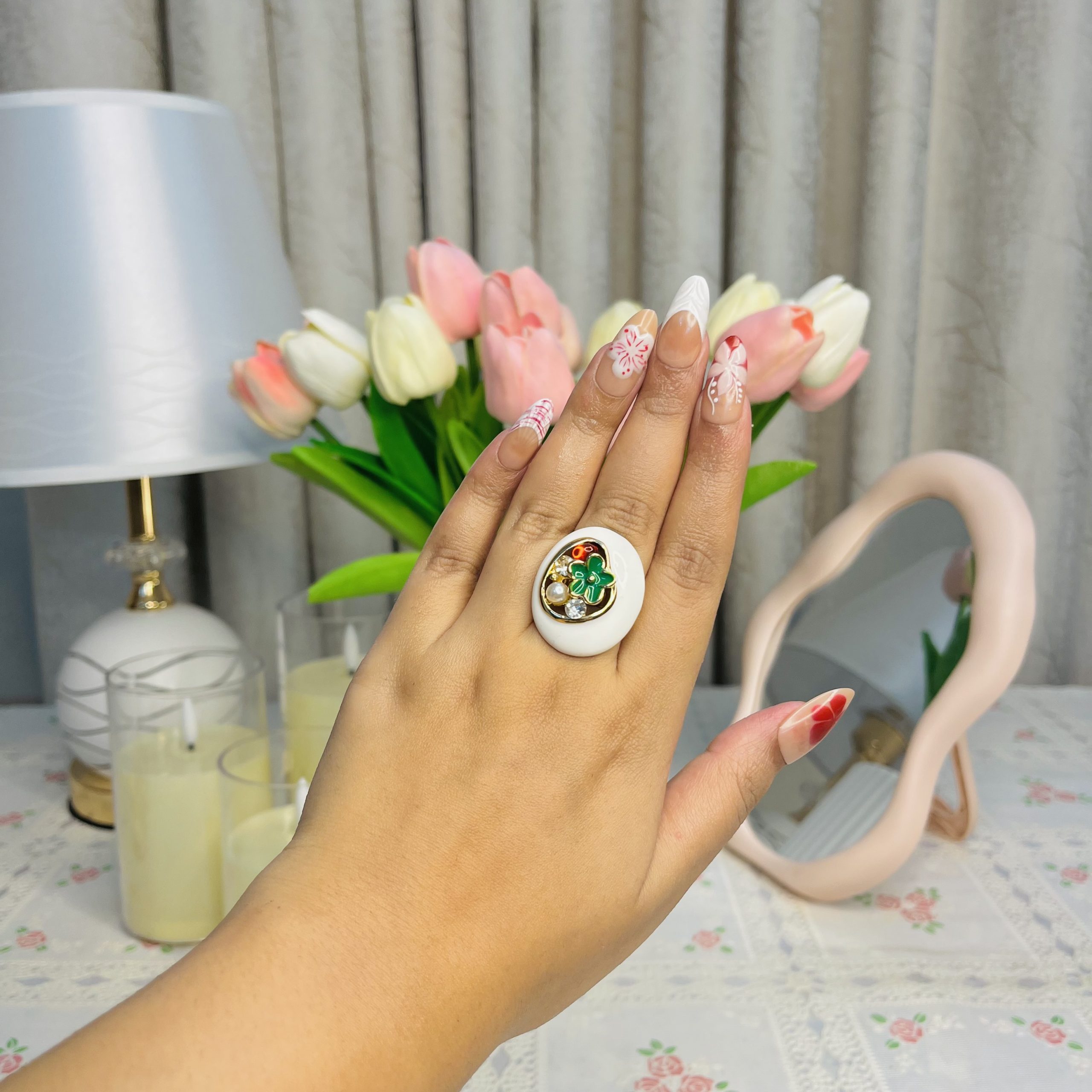 Vintage Charm Statement Ring🤍