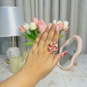 Vintage Bloom Statement Ring🌸