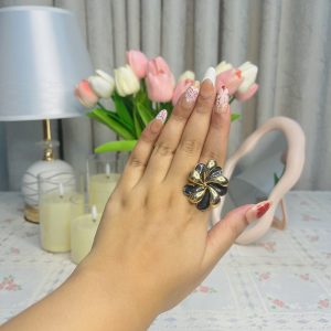 Vintage Bloom Statement Ring🖤